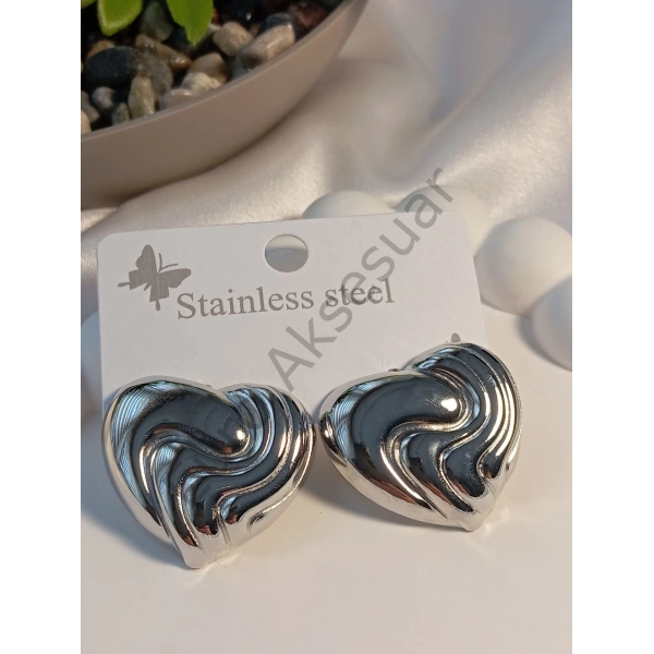 Silver Kalp Detaylı Küpe