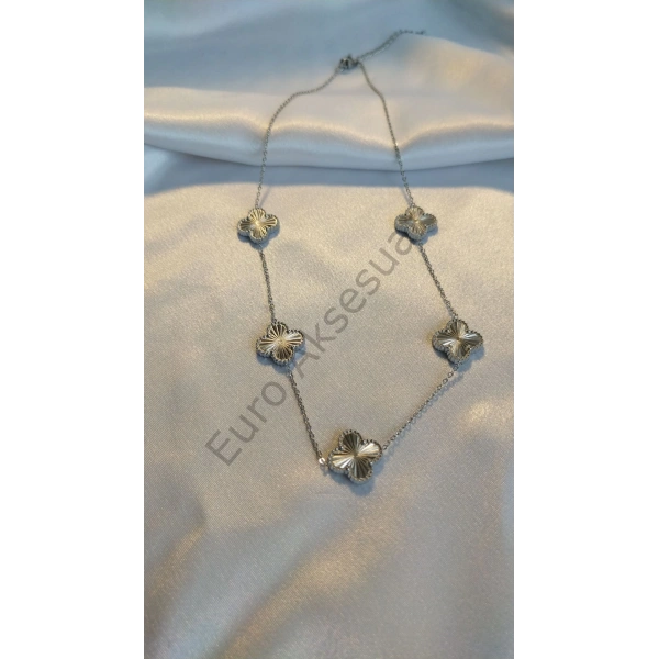 Silver Yonca Detaylı Çelik Kolye
