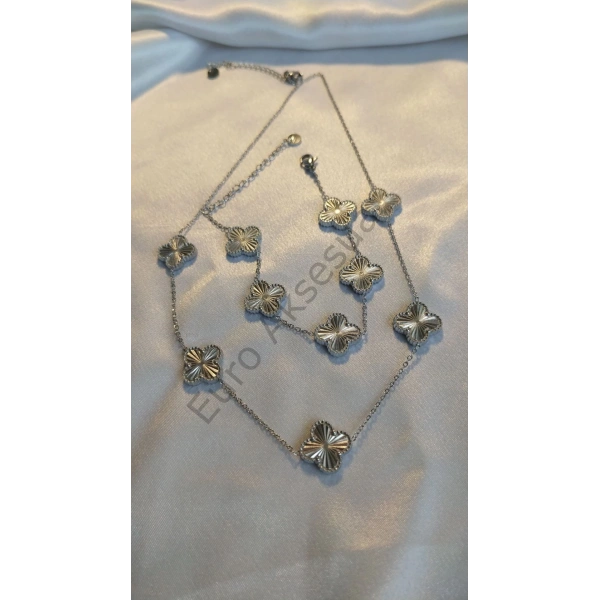 Silver Yonca Detaylı Çelik Kolye