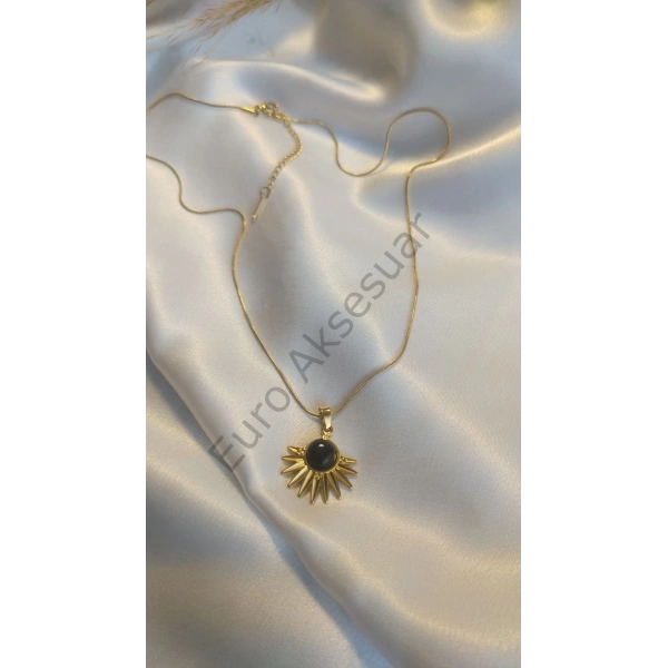 Siyah Doğal Taş Detaylı Çelik Kolye