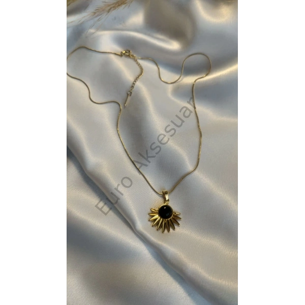 Siyah Doğal Taş Detaylı Çelik Kolye