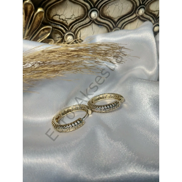 Taşlı Halka Detaylı VIP Küpe