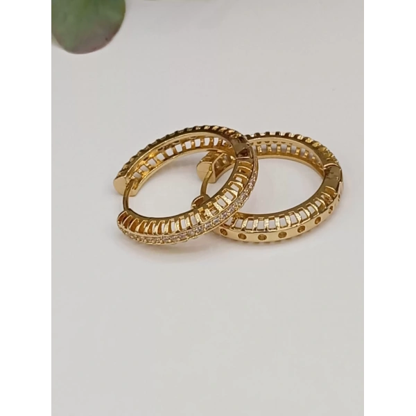 Taşlı Halka Detaylı VIP Küpe