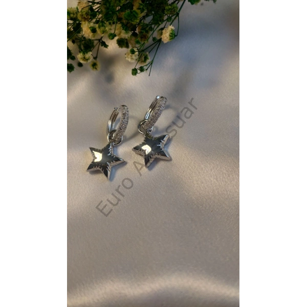 Taşlı Yıldız Figürlü Xuping Küpe