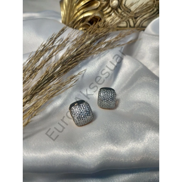 VIP Taş Detaylı Küpe