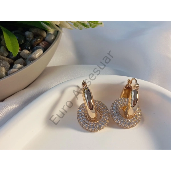 Xuping Taşlı Halka Detaylı Küpe