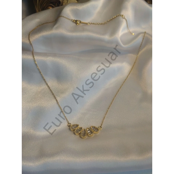 Yaprak Detaylı Çelik Kolye