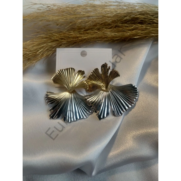 Yaprak Detaylı VIP Küpe