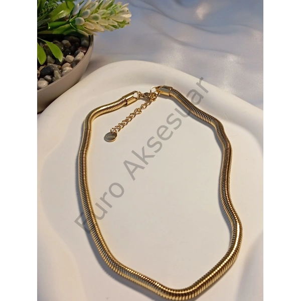 Zincir Detaylı Çelik Kolye