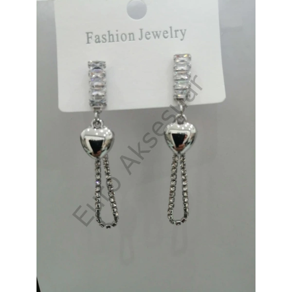 Zirkon Taşlı Kalp Detaylı Küpe