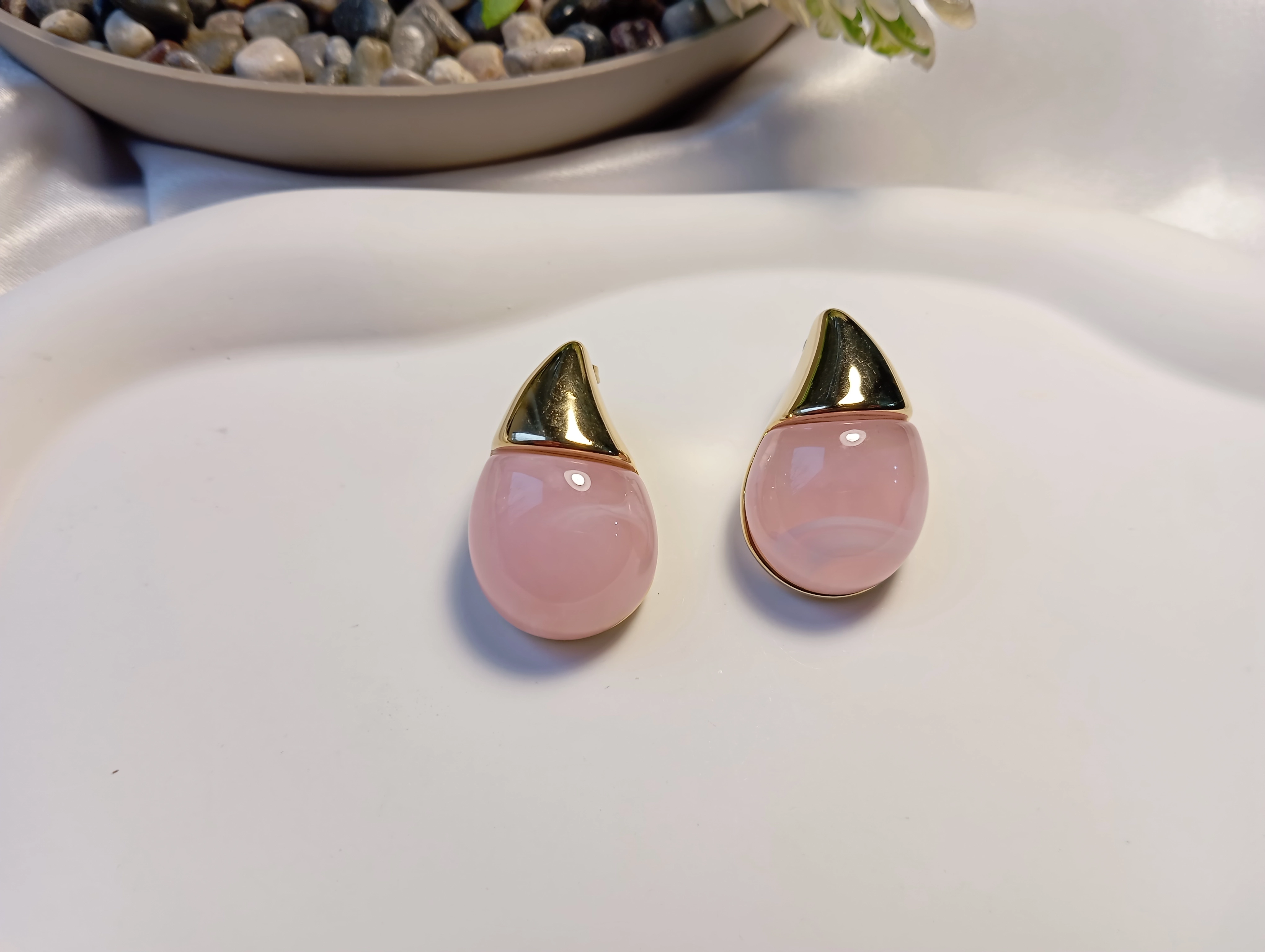 Euro Aksesuar - 3 cm Boyunda Paslanmaz Çelik Pembe Damla Taşlı Minimalist Küpe