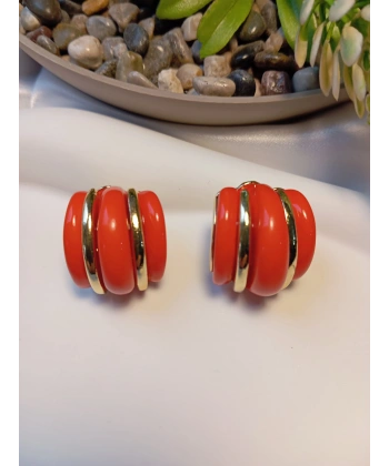 Altın Rengi Şeritli Kırmızı Lüks Tasarım Küpe