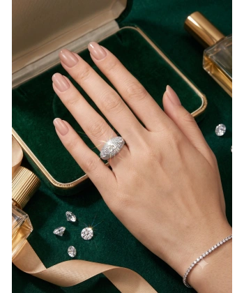 Xuping Jewelry Oval İri Taşlı ve Pavé Detaylı 14K Altın Kaplama Yüzük - 7 Numara (Euro Aksesuar)