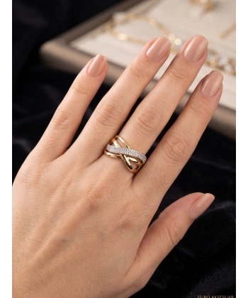 Xuping 14K Altın Kaplama İki Sıra Zirkon Taşlı Çapraz Geçmeli Yüzük (8 Numara)