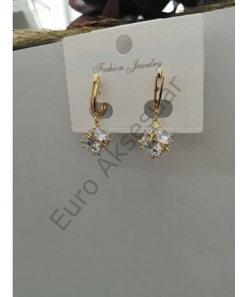 Gold Renk Zirkon Taş Detaylı Küpe