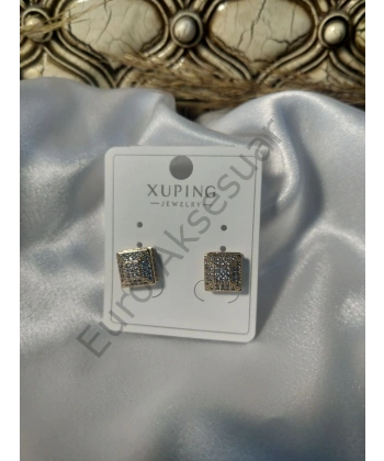 Gömme Taş Detaylı VIP Küpe