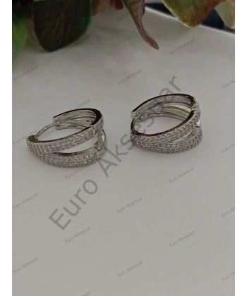 GÜMÜŞ RENK İKİLİ TAŞ DETAYLI ÇELİK KÜPE