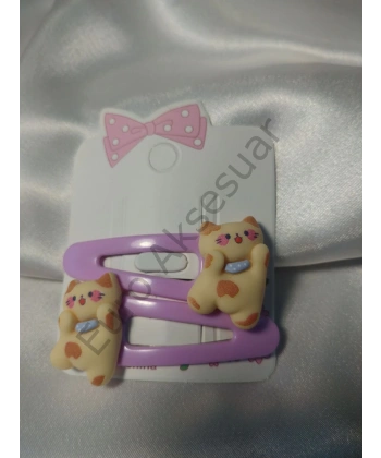 Lila Renk Kedili Çıtçıtlı Toka