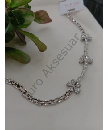 Silver Zirkon Taşlı Çiçek Detaylı Vip Bileklik