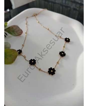 Siyah Çiçek Detaylı Çelik Kolye