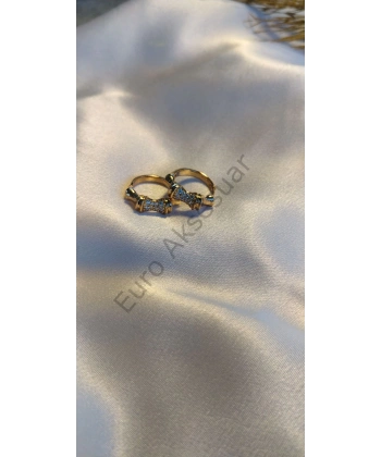 Taş Detaylı Vip Küpe Rose