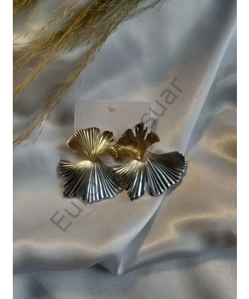 Yaprak Detaylı VIP Küpe