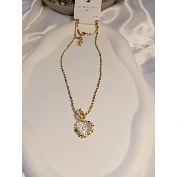 14 K Kaplama Burgu Zincirli İşlemeli Kalp Detaylı Çelik Kolye