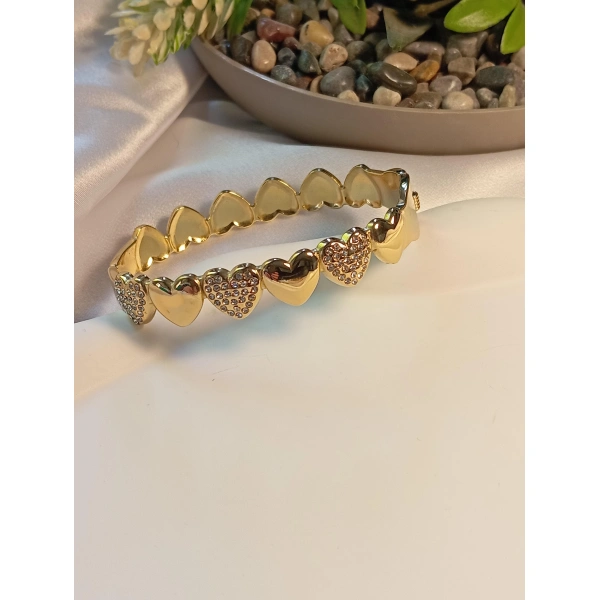 Zirkon Taşlı Kalp Detaylı Çelik Kelepçe Bileklik