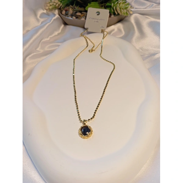 14 K Kaplama Ezme Zincir Detaylı Minimal Siyah Taşlı Çelik Kolye