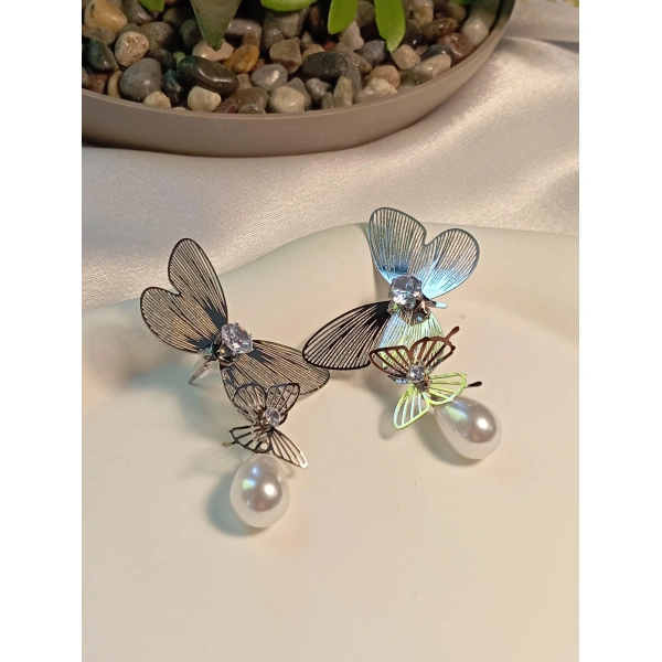 Kelebek Detaylı Silver İncili Çelik Sallantılı Küpe