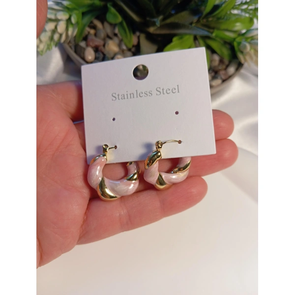 Pembe-Gold Burgu Detaylı Çelik Küpe