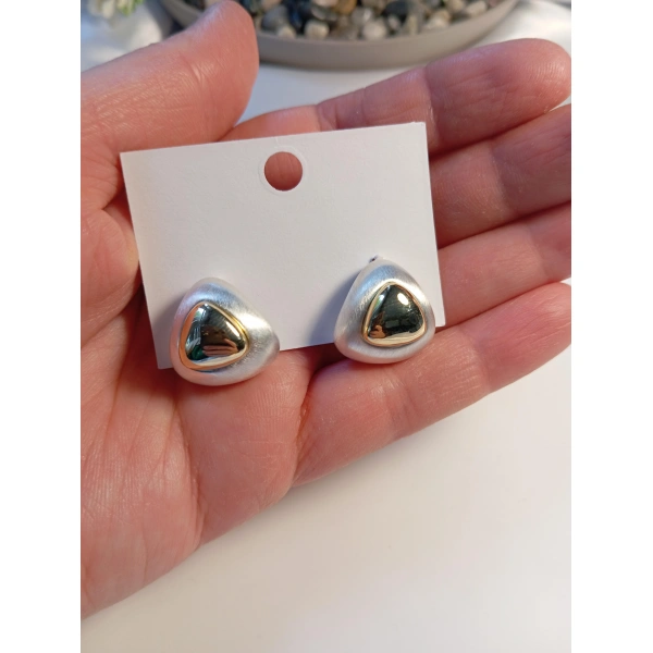 Üçgen Detaylı Sedefli Pirinç Küpe