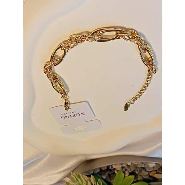 Zincir Detaylı Şık Vip Bileklik - Xuping Jewelry - 14 K Kaplama (18-21 cm uzunluğunda)