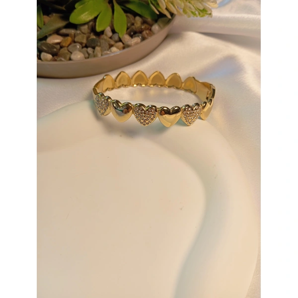 Zirkon Taşlı Kalp Detaylı Çelik Kelepçe Bileklik