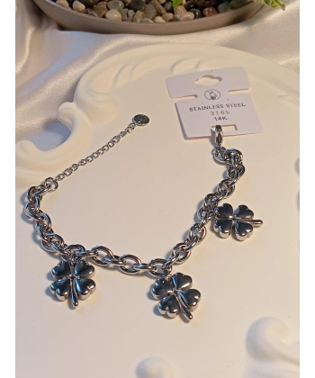 Gümüş Renk Yonca Detaylı Çelik Bileklik