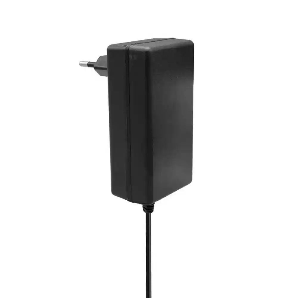 Plastik Kasa Priz Tipi Adaptör 12 Volt - 3 Amper