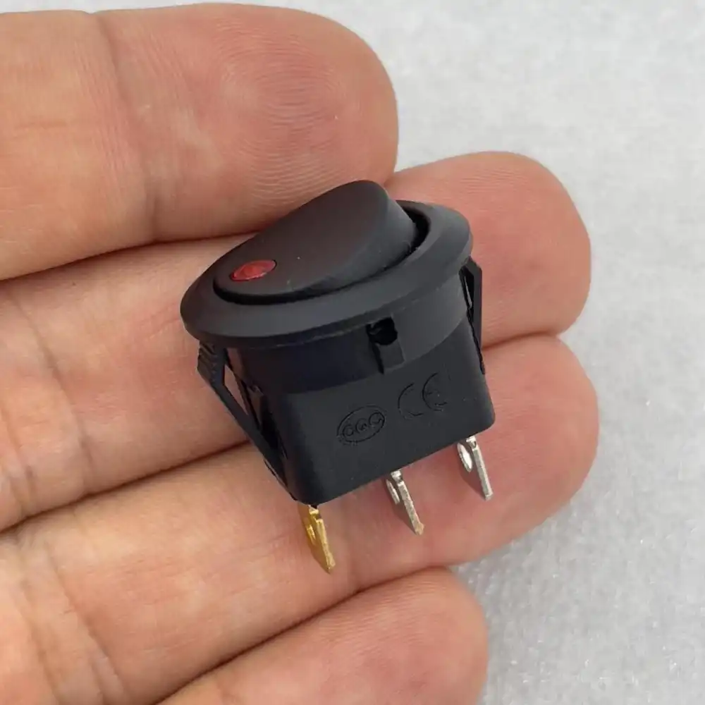 Yuvarlak 3 Pinli 220 Volt Nokta Işıklı Açma-Kapama Anahtarı(IC-132)