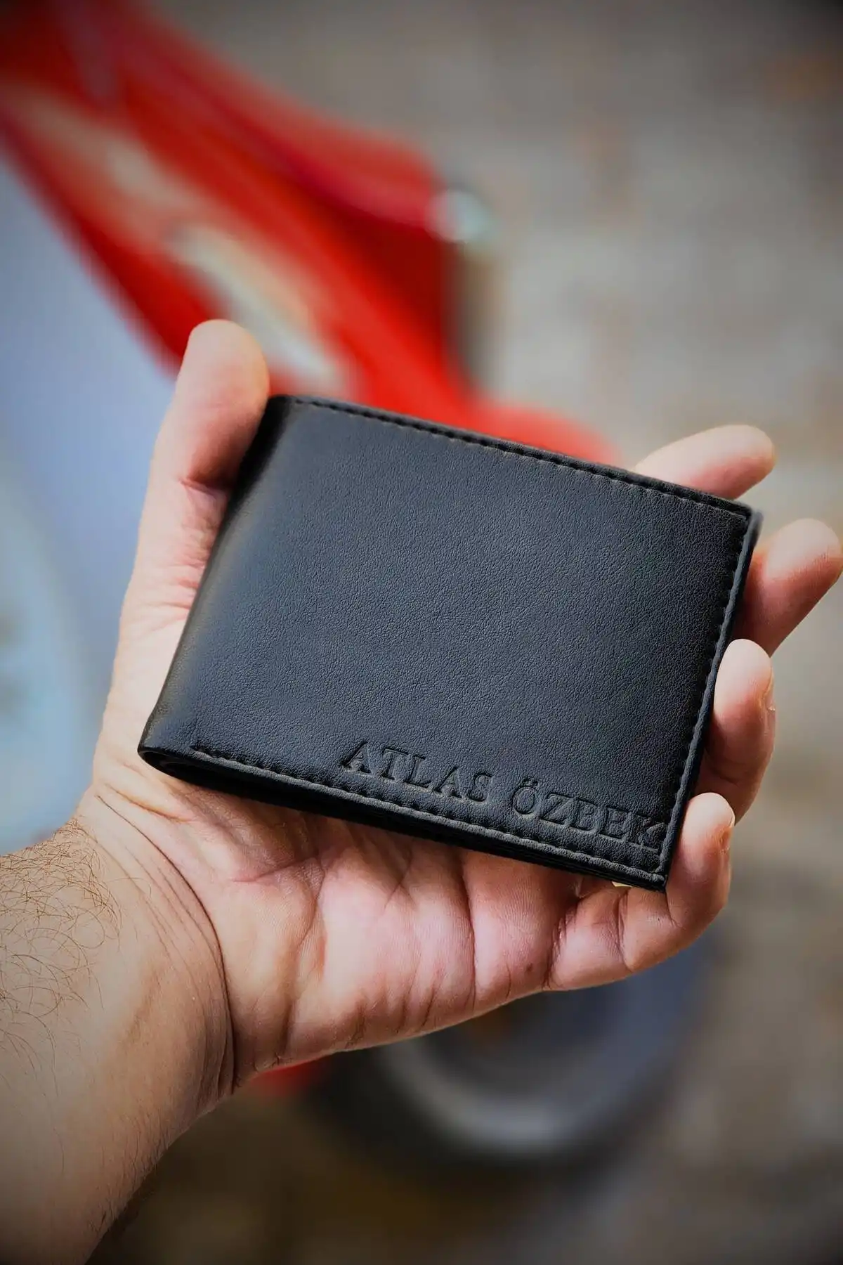 Vegan Deri İsme Özel Baskılı Erkek Cüzdanı - 12 Kartlık ve Geniş Para Bölmeli Lüks Tasarım Siyah