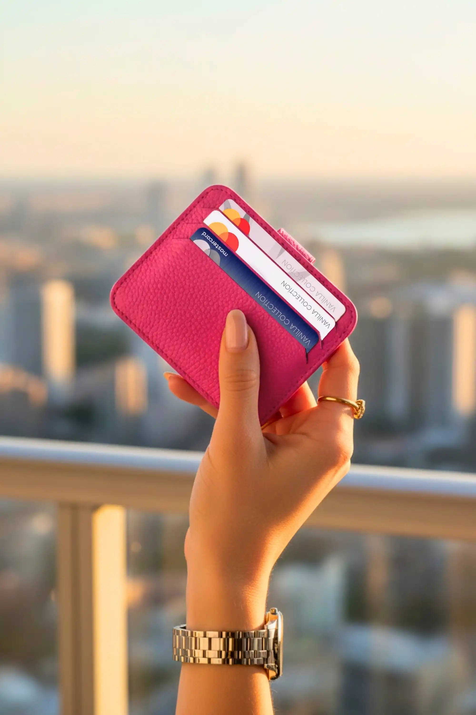 İsim Yazılı Kadın Kartlık Hakiki Deri- Fuşya Renk - 8 Kart Bölmeli - 1 Kimlik Gözlü