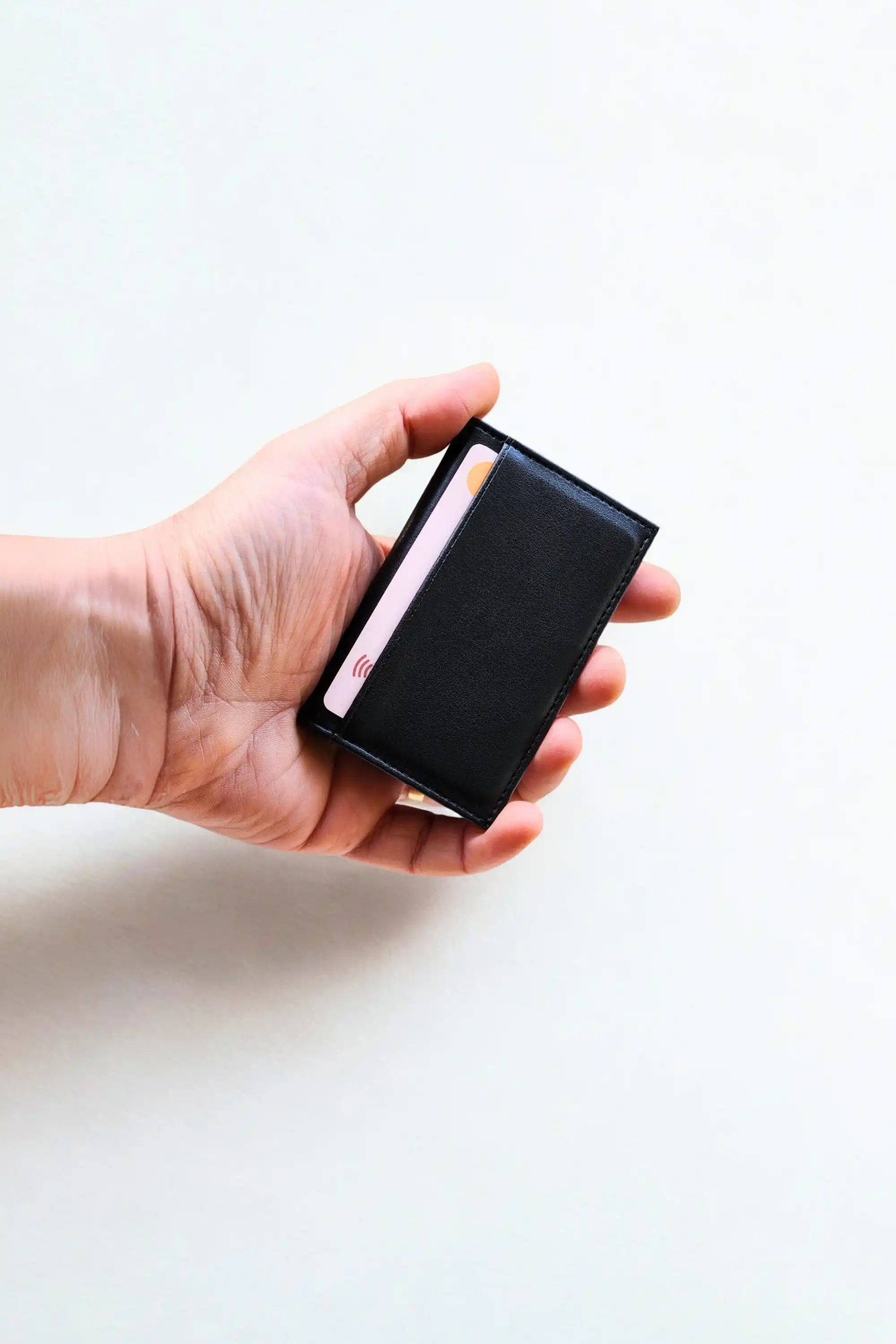 Vegan Deri Kartlık Unisex 8 Kart Bölmeli Siyah