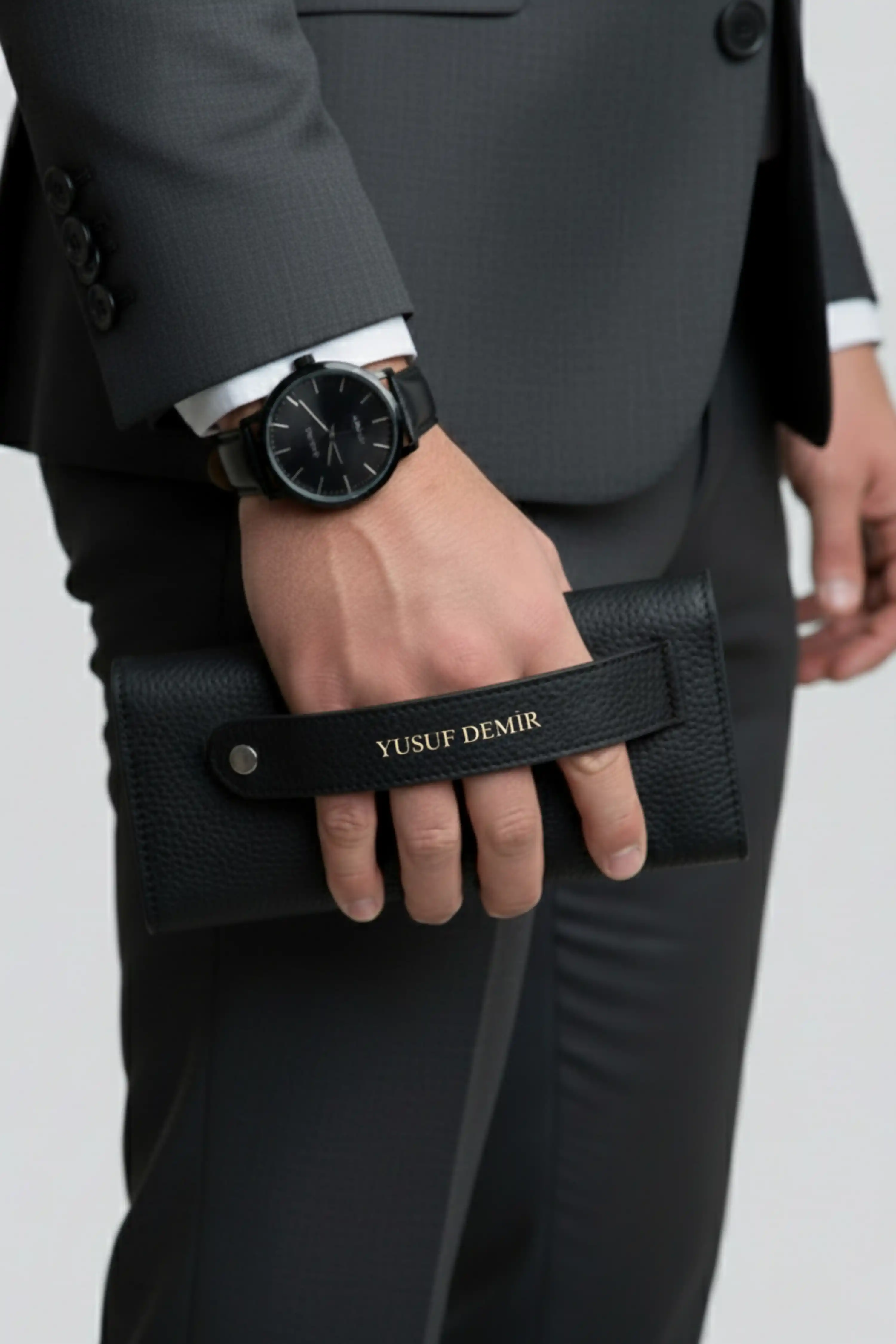 Telefon Bölmeli Cüzdan İsim Baskılı Mıknatıslı Ve El Bantlı Büyük Paraportföy El Çantası Siyah