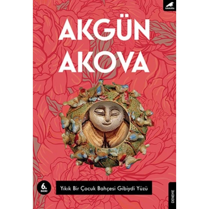 Yıkık Bir Çocuk Bahçesi Gibiydi Yüzü