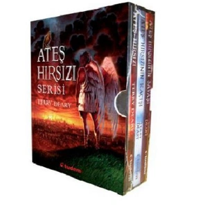 Ateş Hırsızı Serisi Seti (3 Kitap)