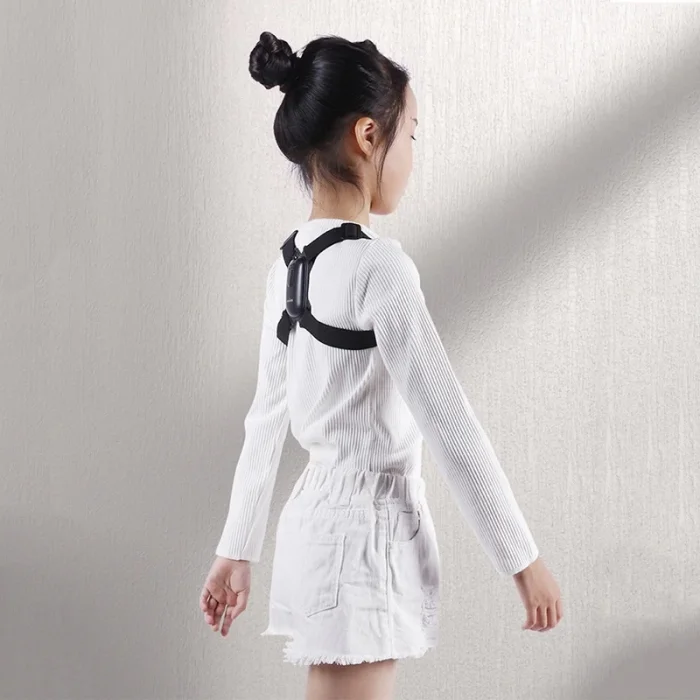 DailyTech Ayarlanabilir Akıllı Duruş Kamburluk Düzeltici Cihaz