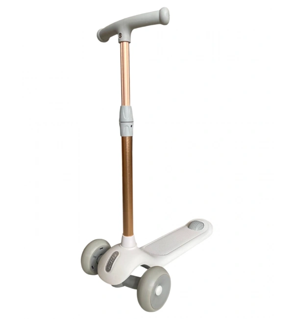 Sesli Işıklı Scooter KM639