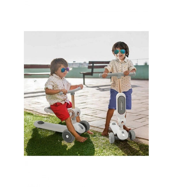 Toys Led Sesli ve Işıklı Tekerlekli Yükseklik Ayarlı Oturaklı Çocuk Scooter