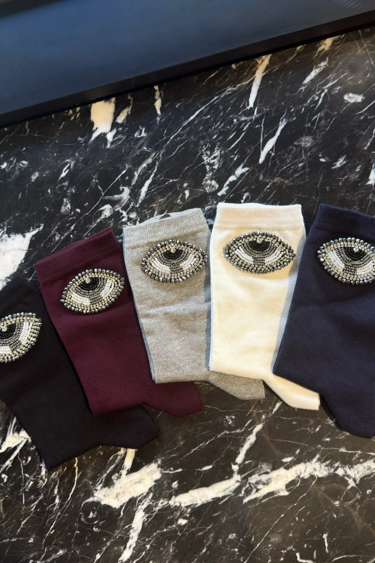 Eda’s Taşlı Göz İşlemeli Cotton Çorap