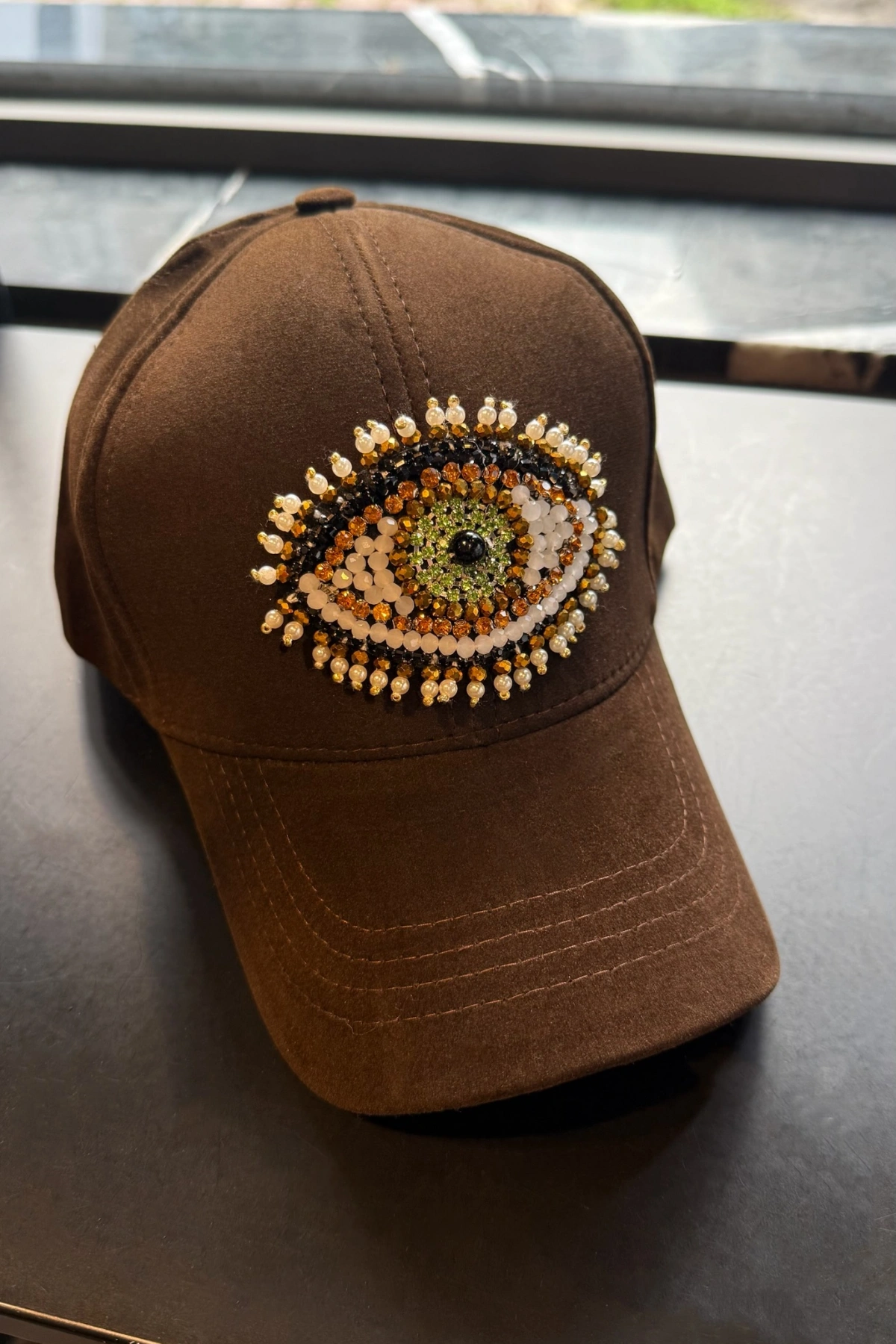 Acı Kahve Renkli Gold Gözlü Süet Kep Şapka