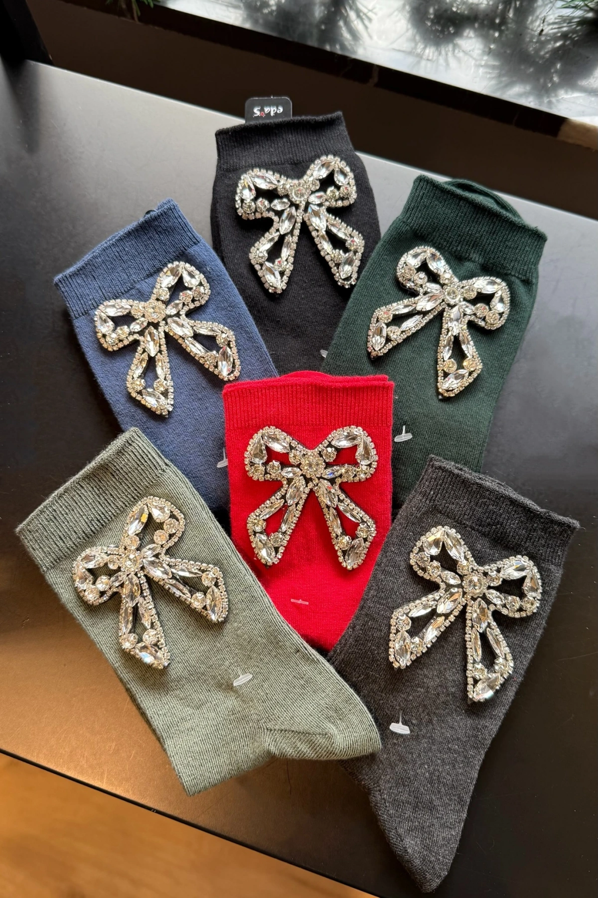 Taşlı Silver Fiyonk İşlemeli Cotton Çorap