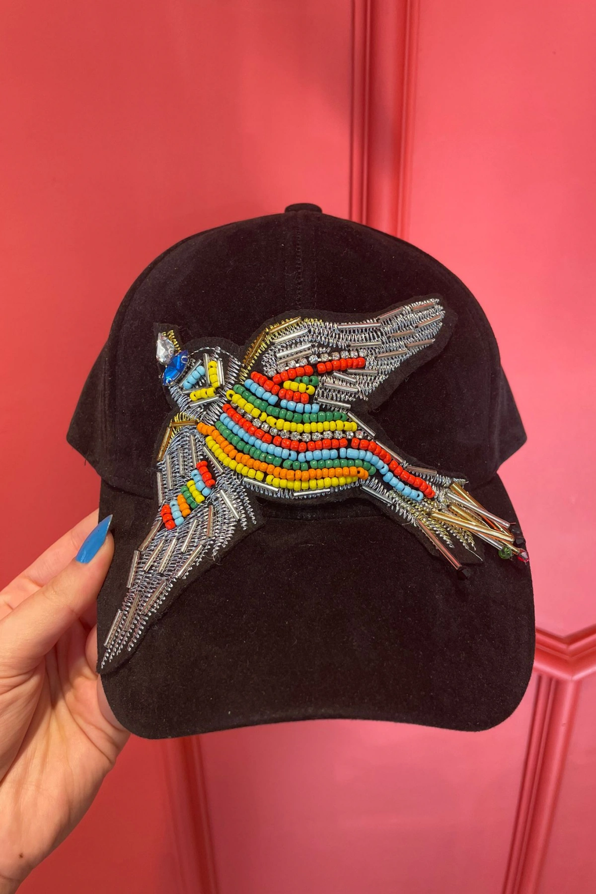 Edas Siyah Süet Kuşlu Boncuk İşlemeli Şapka